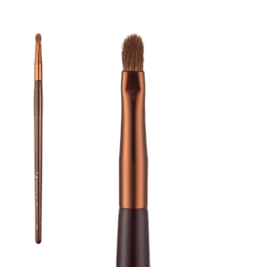 ÉLAN Professional Brush Face No.1 with tapered flat synthetic bristles for precision detailing in eye and brow makeup application.
